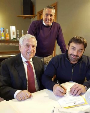 La firma del contratto di Maurizio Malè