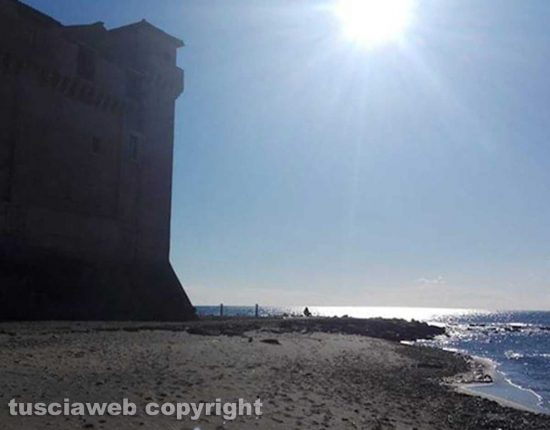 Santa Marinella - Castello e spiaggia di Santa Severa