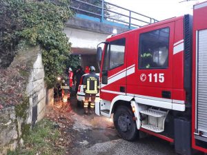 Vetralla - Auto contro muro in via Francigena