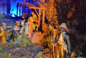 Viterbo - Il presepe allestito alla Chiesa della Santissima Trinità