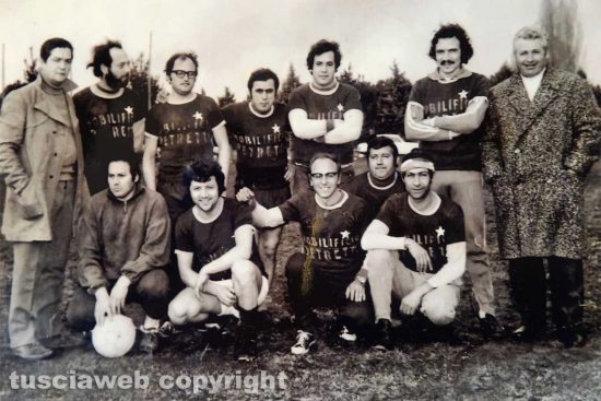 Squadra-calcio-Mobilificio-Petretti