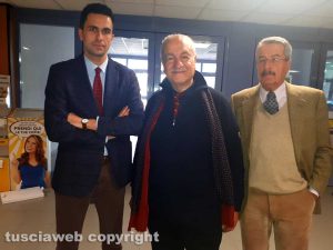 Tribunale - Consiglio Di Guglielmo, al centro, tra gli avvocati Fasto Barili e Mario Giraldi (a destra)