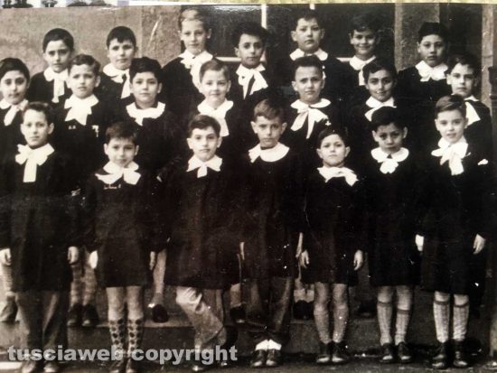 Viterbo - Anni '50 - Foto di gruppo di una classe delle “scuole rosse”