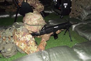 Viterbo - Esercitazioni di tiro e lezioni di metodo di combattimento militare per il corso Certezza
