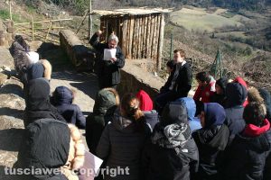 Memorie di terre”, i ragazzi della media raccontano il borgo fantasma a genitori e nonni