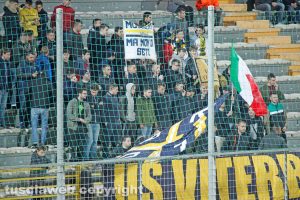Sport - Calcio - Viterbese - I tifosi in curva