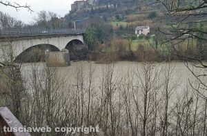 Orte - Il Tevere a rischio esondazione