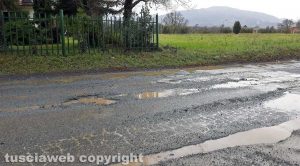 Vignanello - Buche sulla provinciale a Centignano