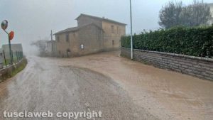 Montefiascone - L'allagamento in via Fiordini 