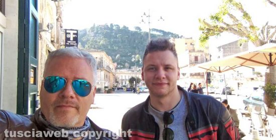 Roberto Zena e il figlio in vacanza in Sicilia