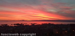 Tramonto sul lago di Bolsena