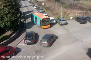 Viterbo - Sosta selvaggia in via Monti Cimini