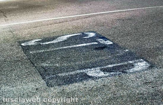 Viterbo - Lo stop all'incrocio di via dei Monti Cimini con Via Monte Cervino