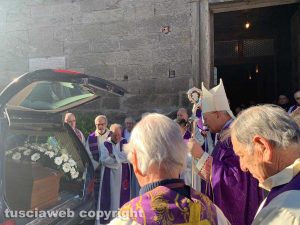 Viterbo - I funerali di don Angelo Gargiuli 