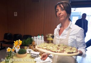 Tribunale - Il rinfresco offerto dal carcere per la convenzione con Mammagialla 