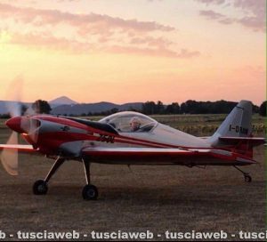 Flavio Saccomanno nel suo aereo