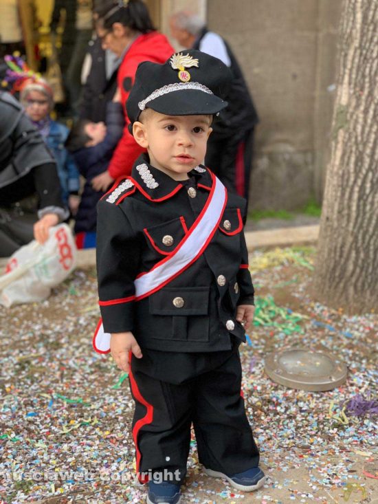 Un piccolo e simpatico carabiniere