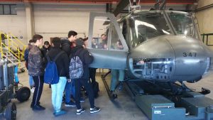 Viterbo - Gli studenti dell'Itt Da Vinci al centro addestrativo dell’aviazione dell’Esercito