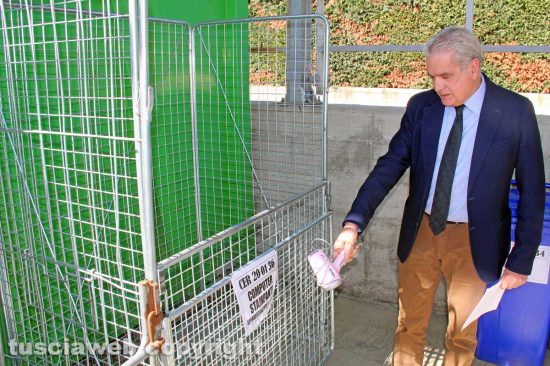 Grotte Santo Stefano - Inaugurazione ecocentro - Arena rottama un asciugacapelli
