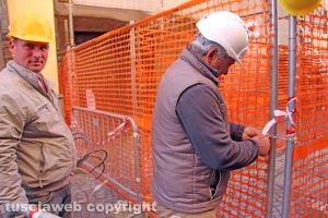 Viterbo - Iniziano le operazioni di smontaggio in via La Fontaine