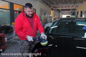 Viterbo - Un operaio della ditta Boselli