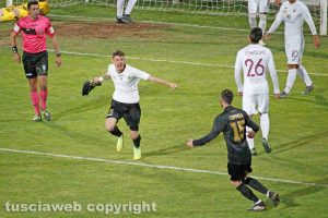 Sport - Calcio - Viterbese - L'esultanza di Salvatore Molinaro