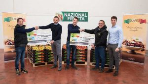 Giorgio Fioco (Frutta e Verdura Maria Grazia), Gianluca Casadio (Responsabile marketing Apofruit), Stefano Giorgetti (marketing Apofruit), Marzio Marzi (Nazional Frutta), Gianluca Dassori (operatore commerciale Italia di Apofruit)