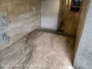 Montefiascone - I bagni pubblici nel sottopassaggio di viale Roma