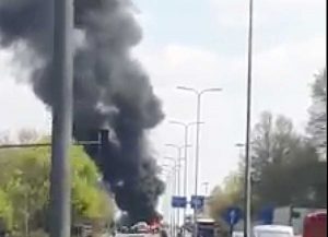 Bus a fuoco a Milano