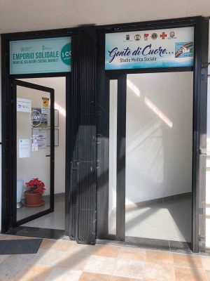 Viterbo - L'Emporio solidale e lo studio medico sociale Gente di cuore