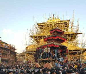 Il gruppo Sisipuòfare è arrivato Kathmandu 