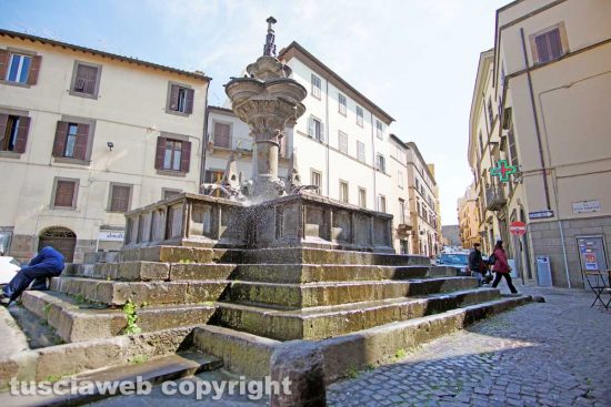 Viterbo - L'abbandono di Fontana Grande