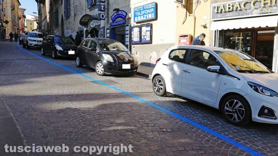 Viterbo - Strisce blu