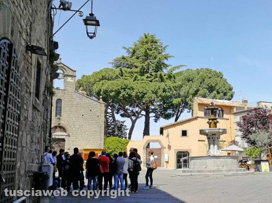 Viterbo - 25 aprile - Piazza del Gesù