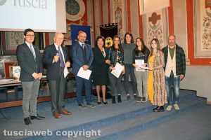 Viterbo - Premio "Viterbo che studia" - Le studentesse dell'istituto Orioli con la preside Simonetta Pachella