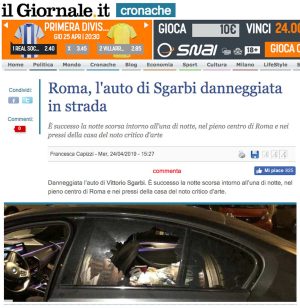 Roma - Danneggiata l'auto di Vittorio Sgarbi