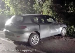 Corchiano - Auto capotta ed esce di strada, un ferito
