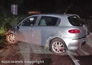 Corchiano - Auto capotta ed esce di strada, un ferito