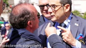 Viterbo - La contestazione contro il presidente Anpi Enrico Mezzetti