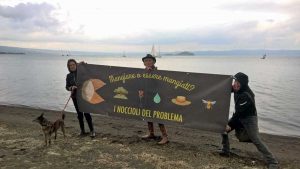 Capodimonte - "No ai pesticidi", flash mob sul lago di Bolsena