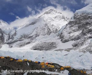Il gruppo di Sisipuòfare al campo base dell'Everest