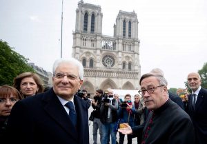 Parigi - Sergio Mattarella a Notre Dame