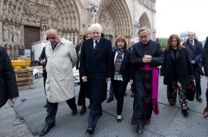 Parigi - Sergio Mattarella a Notre Dame