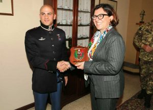 La ministra Trenta alla scuola sottufficiali dell'esercito