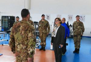 La ministra Trenta alla scuola sottufficiali dell'esercito