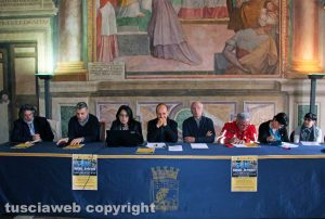 Viterbo - Povertà - L'incontro Caritas a palazzo dei Priori