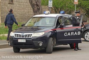 Carabinieri a piazza della Rocca