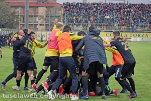 Sport - Calcio - Viterbese - L'esultanza dei gialloblù