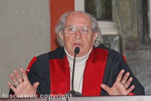Viterbo - Unitus - La consegna della laurea honoris causa a Vittorio Storaro