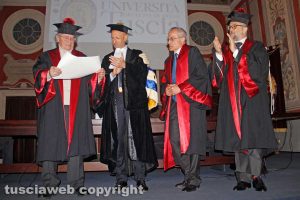 Viterbo - Unitus - La consegna della laurea honoris causa a Vittorio Storaro
